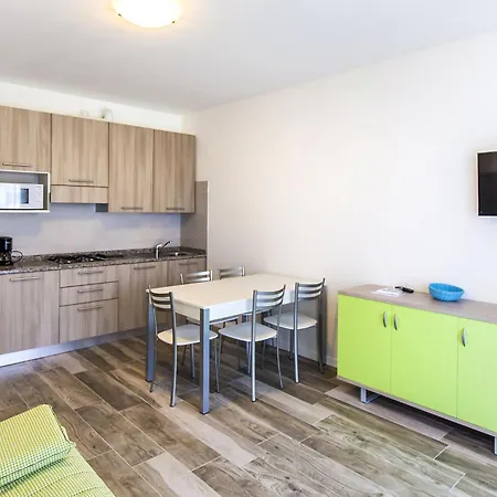 Apartmán I Larici-7 By Interhome